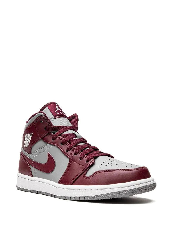 Jordan 1 Mid