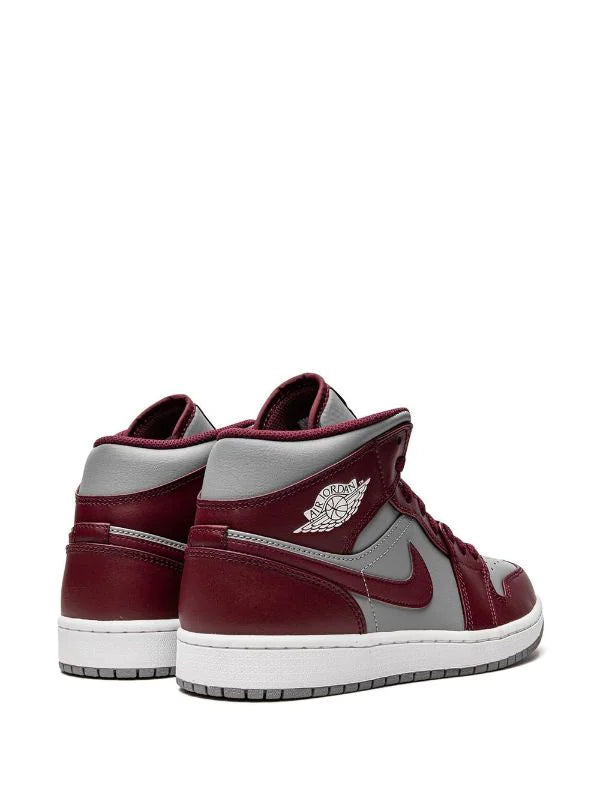 Jordan 1 Mid